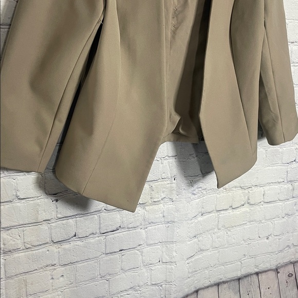 Express Women's Open-Front Taupe Tan Office Business Casual Blazer Size 12 - Picture 3 of 9